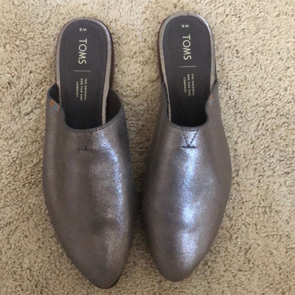 Toms silver slides worn once!